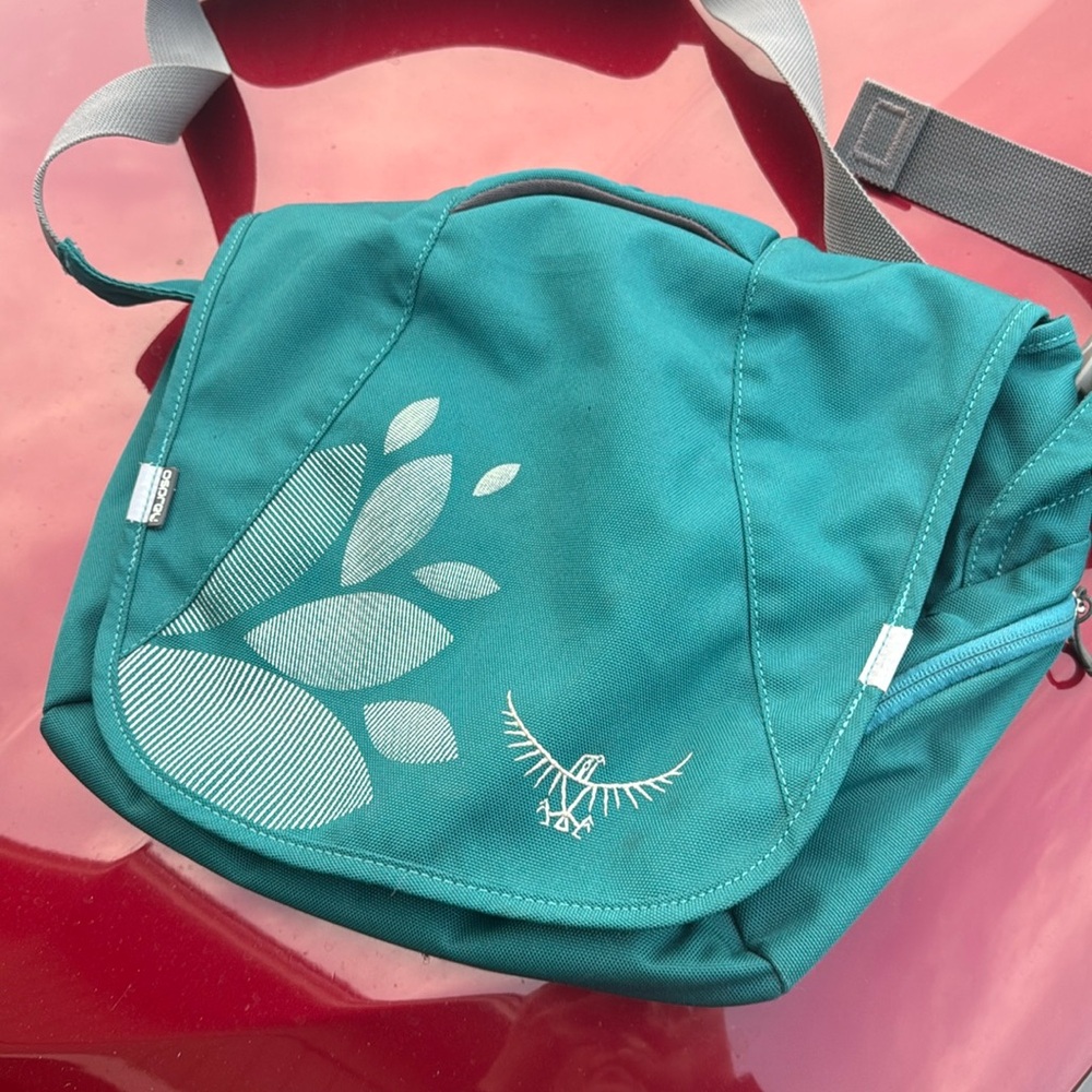 Osprey Flap Jill Mini Turquoise gently used crossbody travel bag